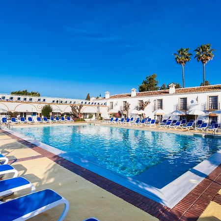 Отель Globales Cortijo Blanco Марбелья Экстерьер фото